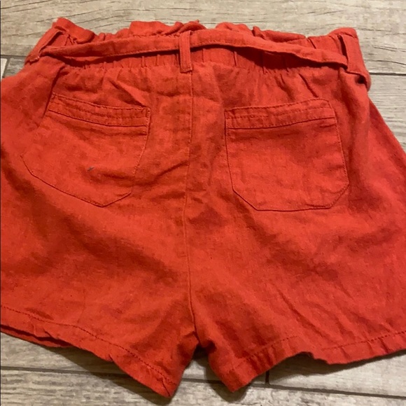 Coral paper bag shorts - Picture 2 of 2